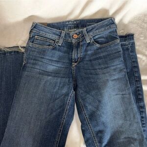 Women’s Ariat “Perfect Fit” Jeans size 27 regular